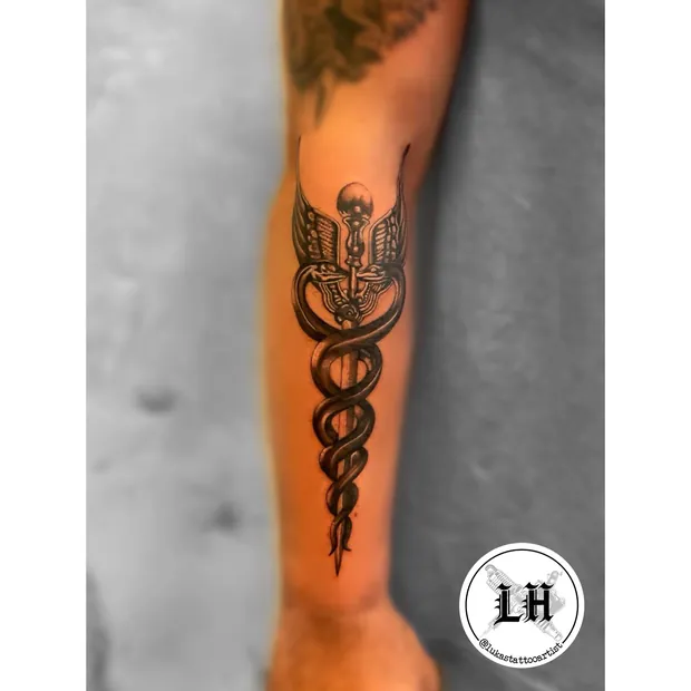 Ornamentales Tattoo aus dem Studio Sweet Temptation in Bottrop