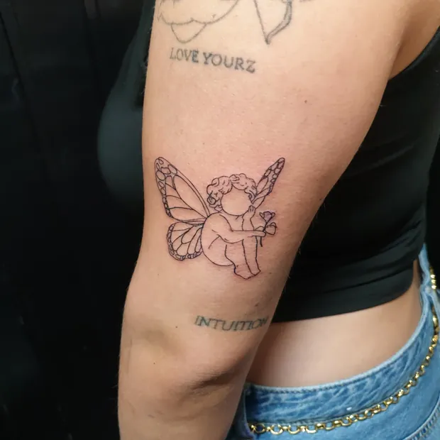 Feinlinien-Tattoo aus dem Studio Sweet Temptation in Bottrop