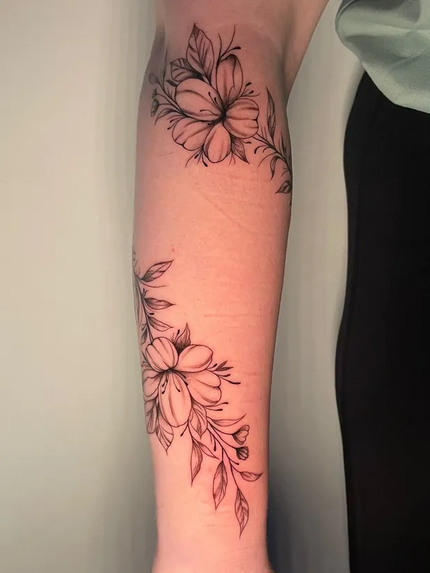 Feinlinien-Tattoo aus dem Studio Sweet Temptation in Bottrop