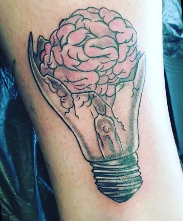 Feinlinien-Tattoo aus dem Studio Sweet Temptation in Bottrop